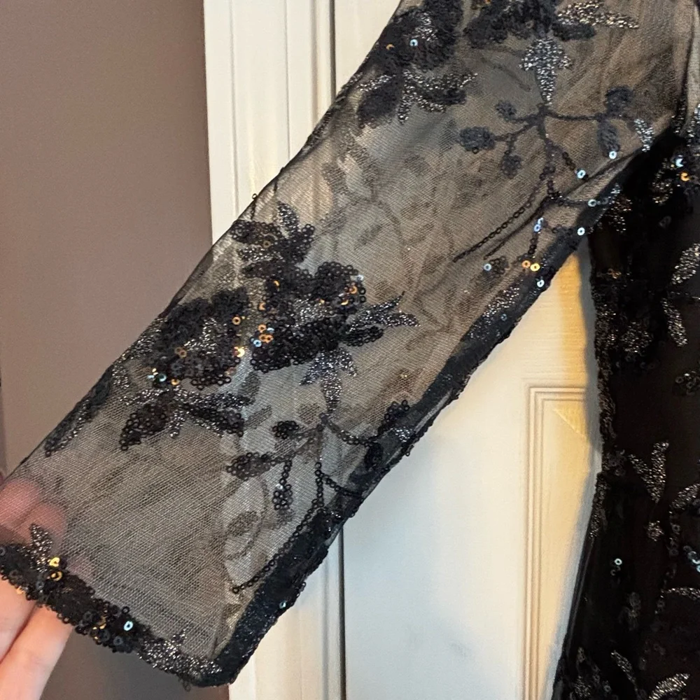 JJs House Black Floral Lace V-Neck Maxi Dress - Picture 10 of 12